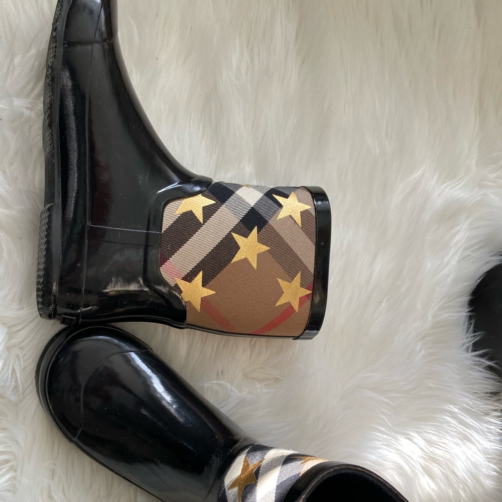 Girls Burberry Rain Boots